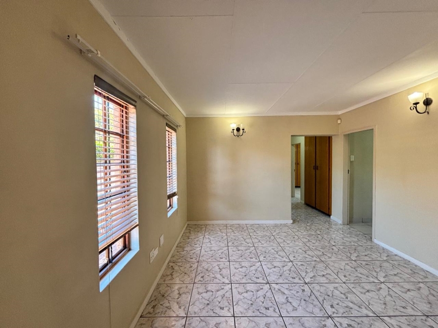 3 Bedroom Property for Sale in Mooivallei Park North West